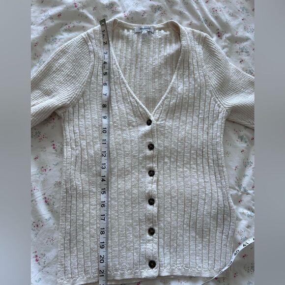 Madewell Glencrest Button-Front Sweater Tee in Oatmeal | Size M - Picture 5 of 6